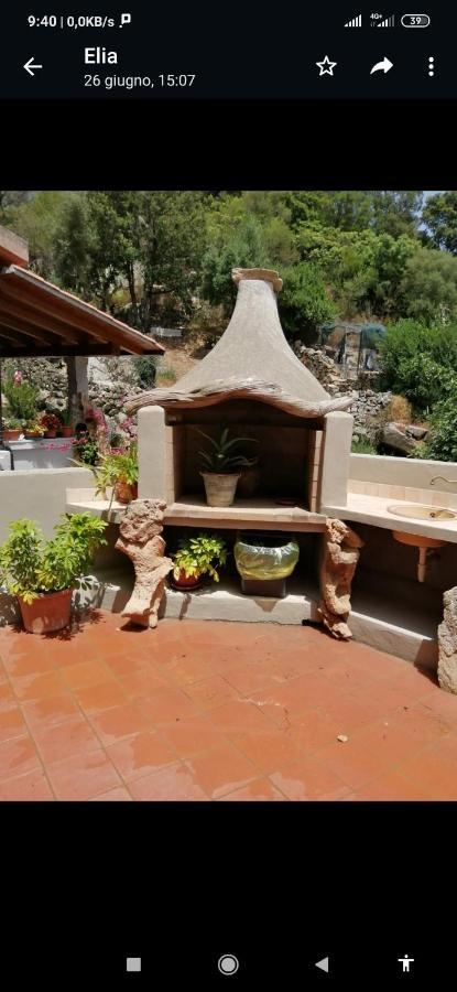 Bed and Breakfast Elia'S House Padru Esterno foto